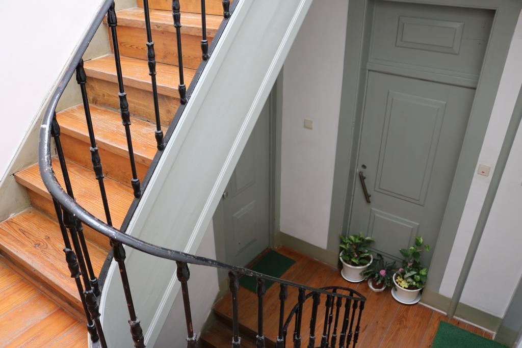 Chiado Bairro Alto, Bright And Newly Renovated 3 Bedroom Apartment, Lisbon Historical Center מראה חיצוני תמונה